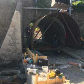 CULVERT LINER WITH NATURAL BOTTOM